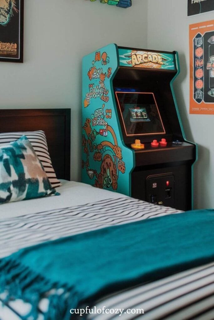 Retro Arcade Bedroom For Tweens