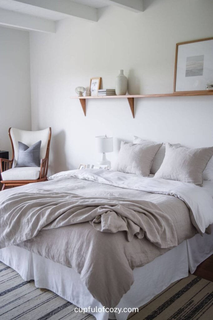 Lightweight Linen Bedding for Cool Nights
