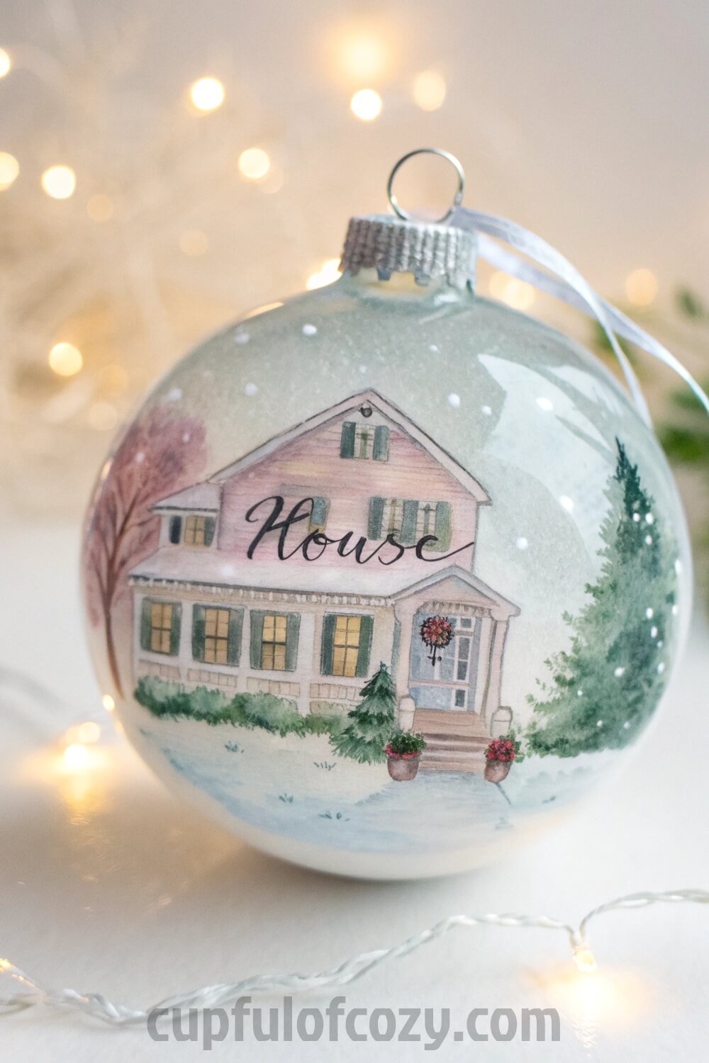 hand-painted-christmas-ball-ornaments